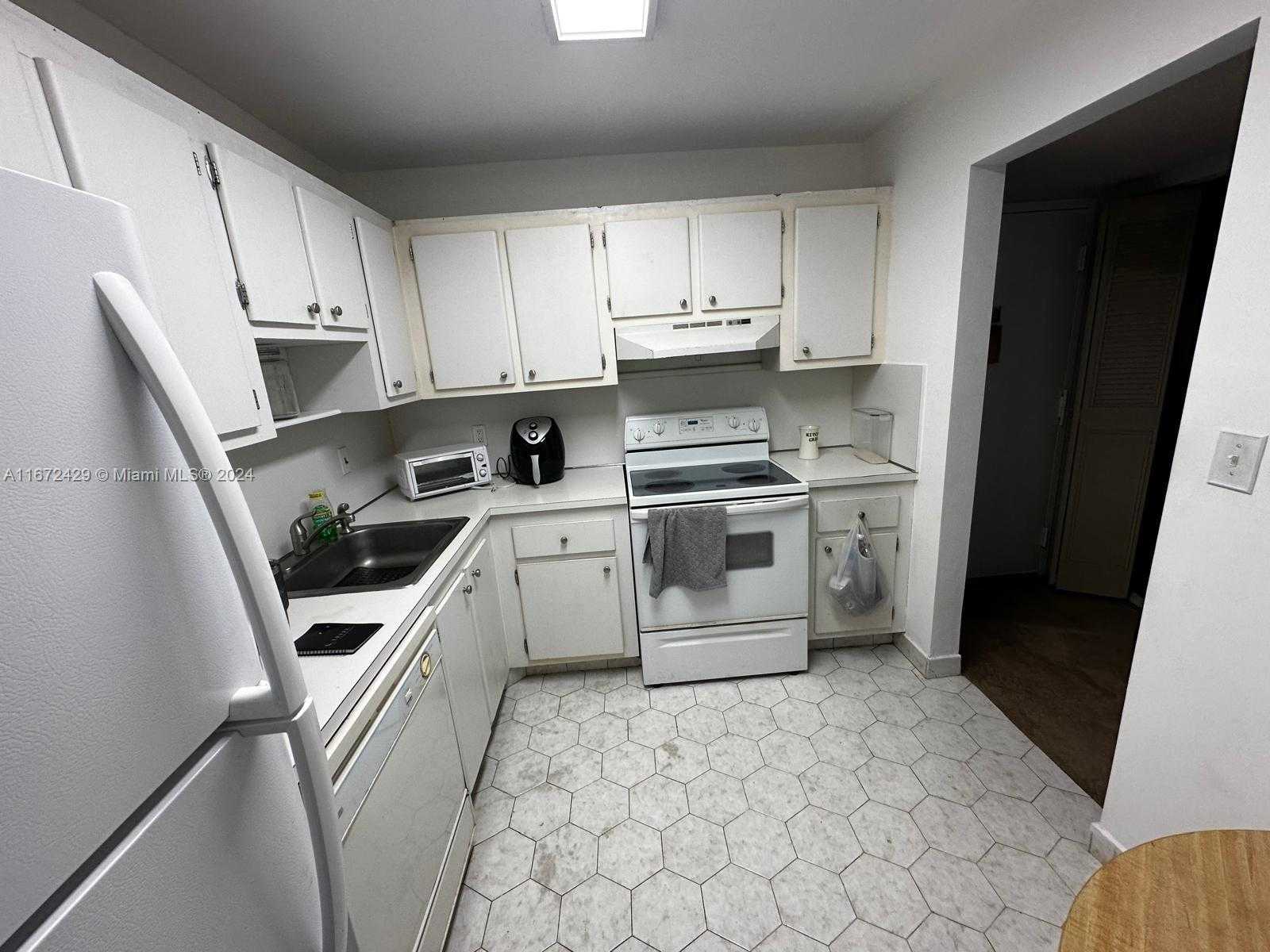 Small Image of 1200 #616W, Miami Number 6