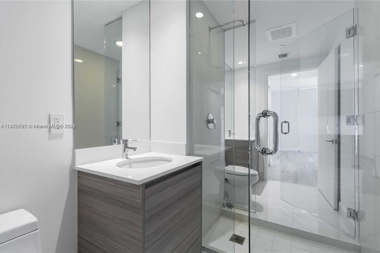 Small Image of 121 NORTH EAST 34TH ST #2806A, Miami Number 11