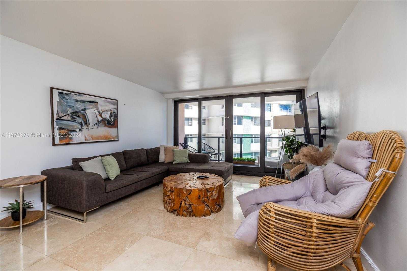 Small Image of 5225 COLLINS AVE #1114, Miami Beach Number 21