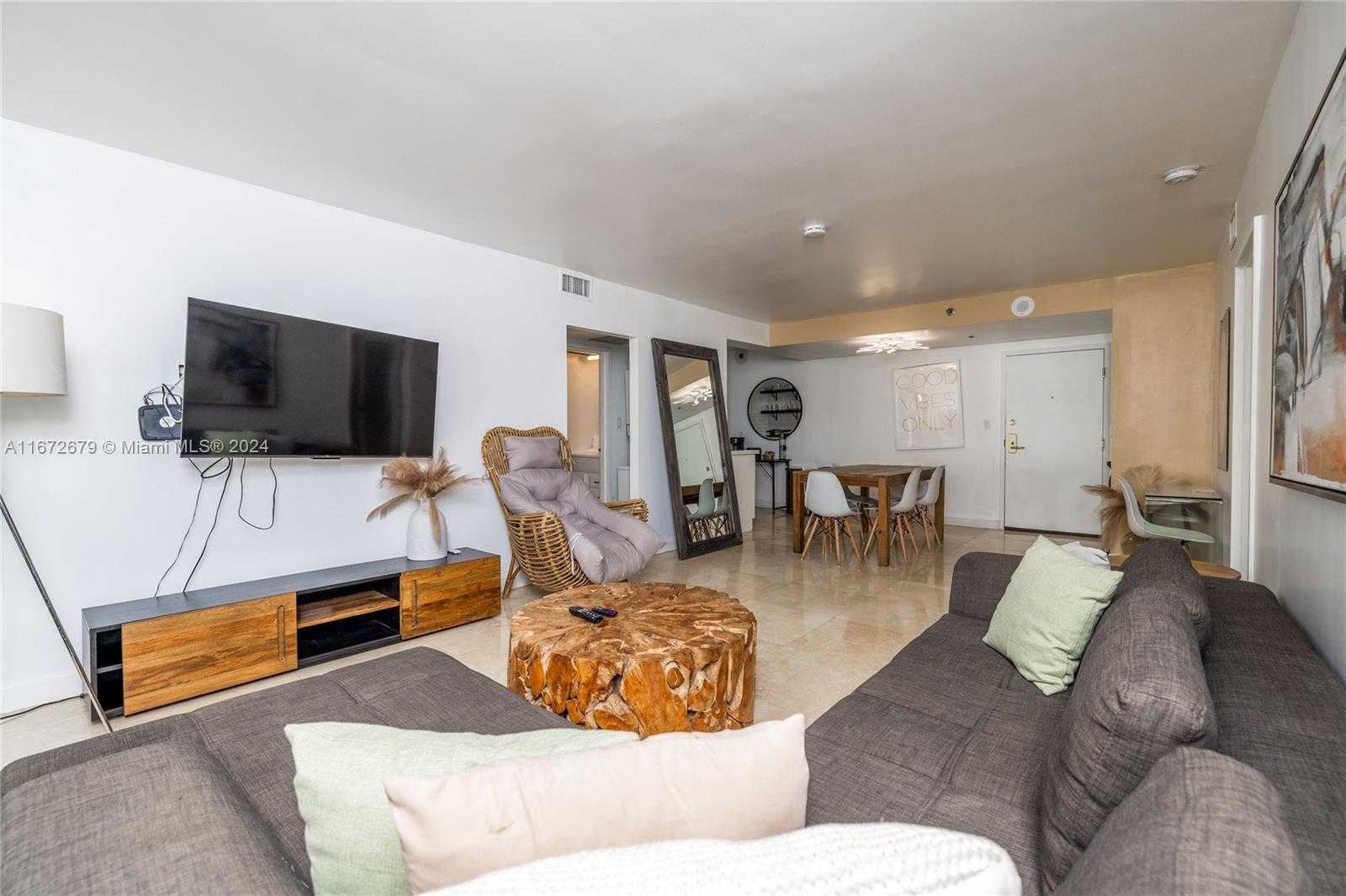 Small Image of 5225 COLLINS AVE #1114, Miami Beach Number 23