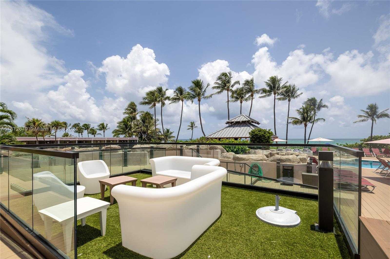 Small Image of 5225 COLLINS AVE #1114, Miami Beach Number 31