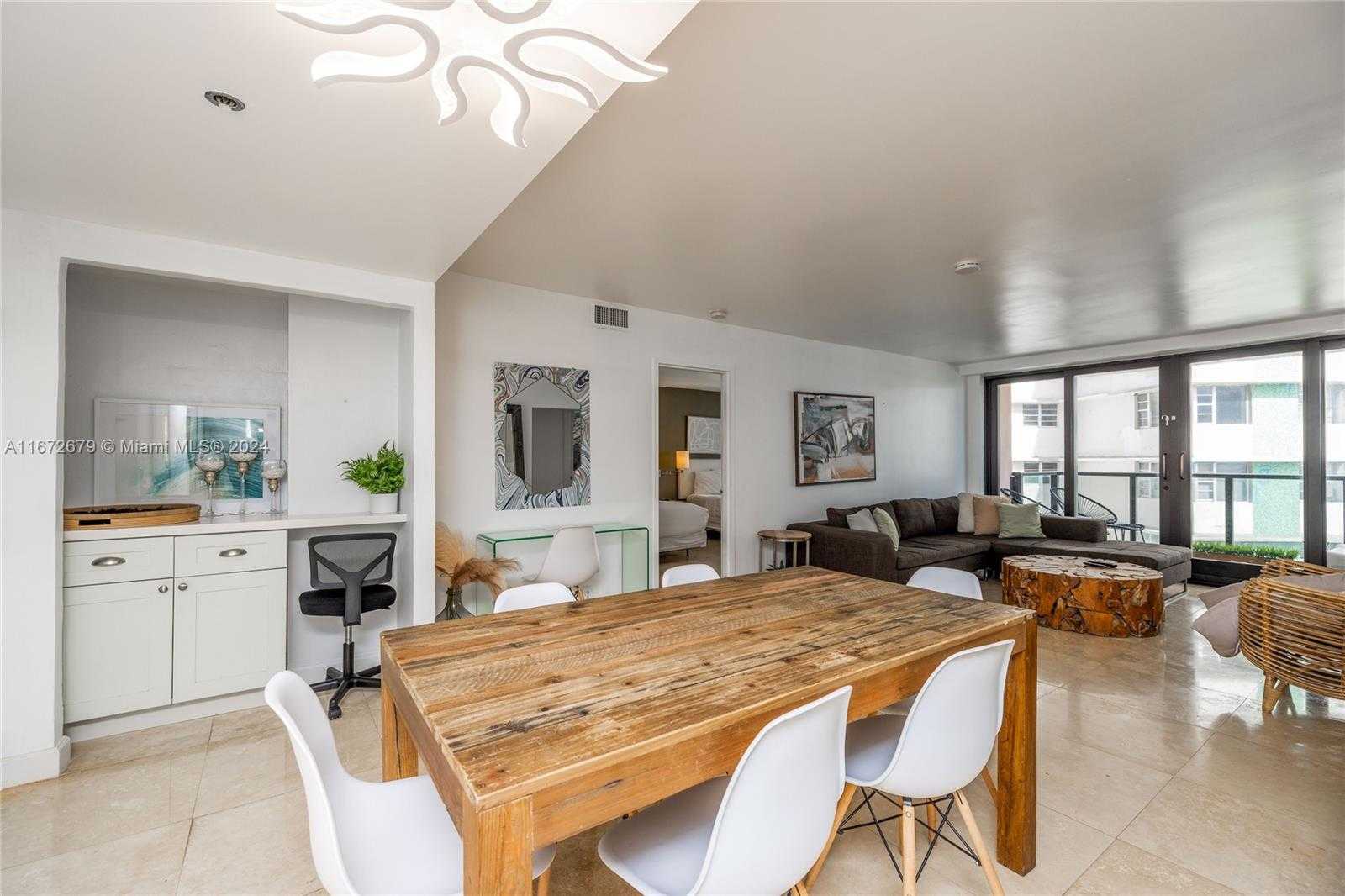 Small Image of 5225 COLLINS AVE #1114, Miami Beach Number 4