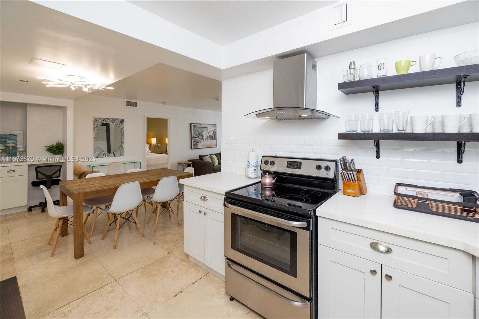 Small Image of 5225 COLLINS AVE #1114, Miami Beach Number 6