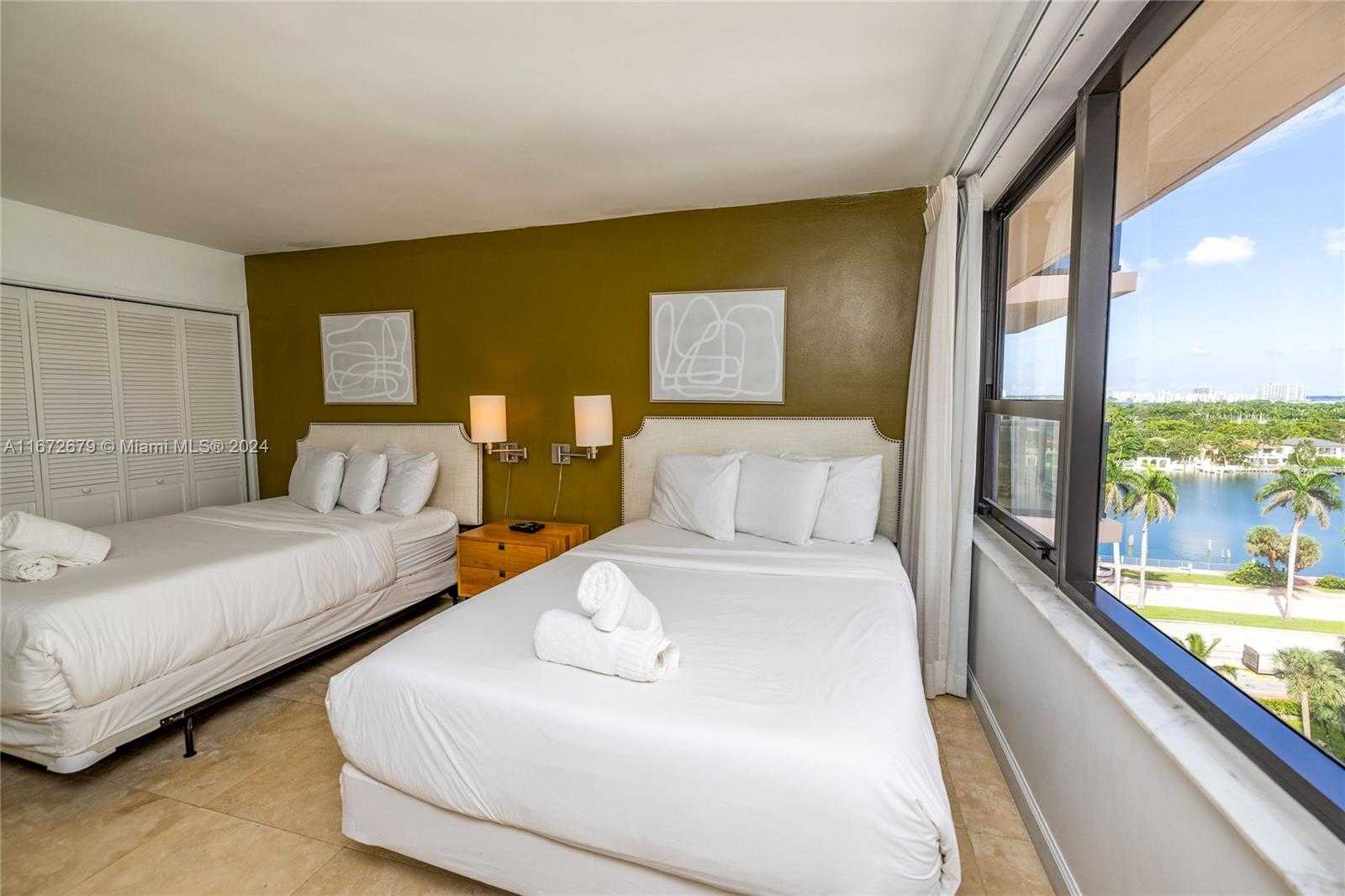 Small Image of 5225 COLLINS AVE #1114, Miami Beach Number 8