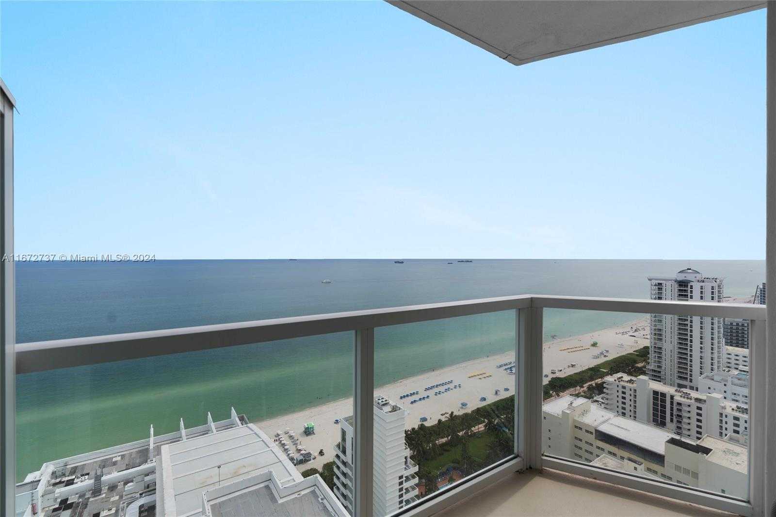 Small Image of 4401 COLLINS AVE #3202/3204, Miami Beach Number 14