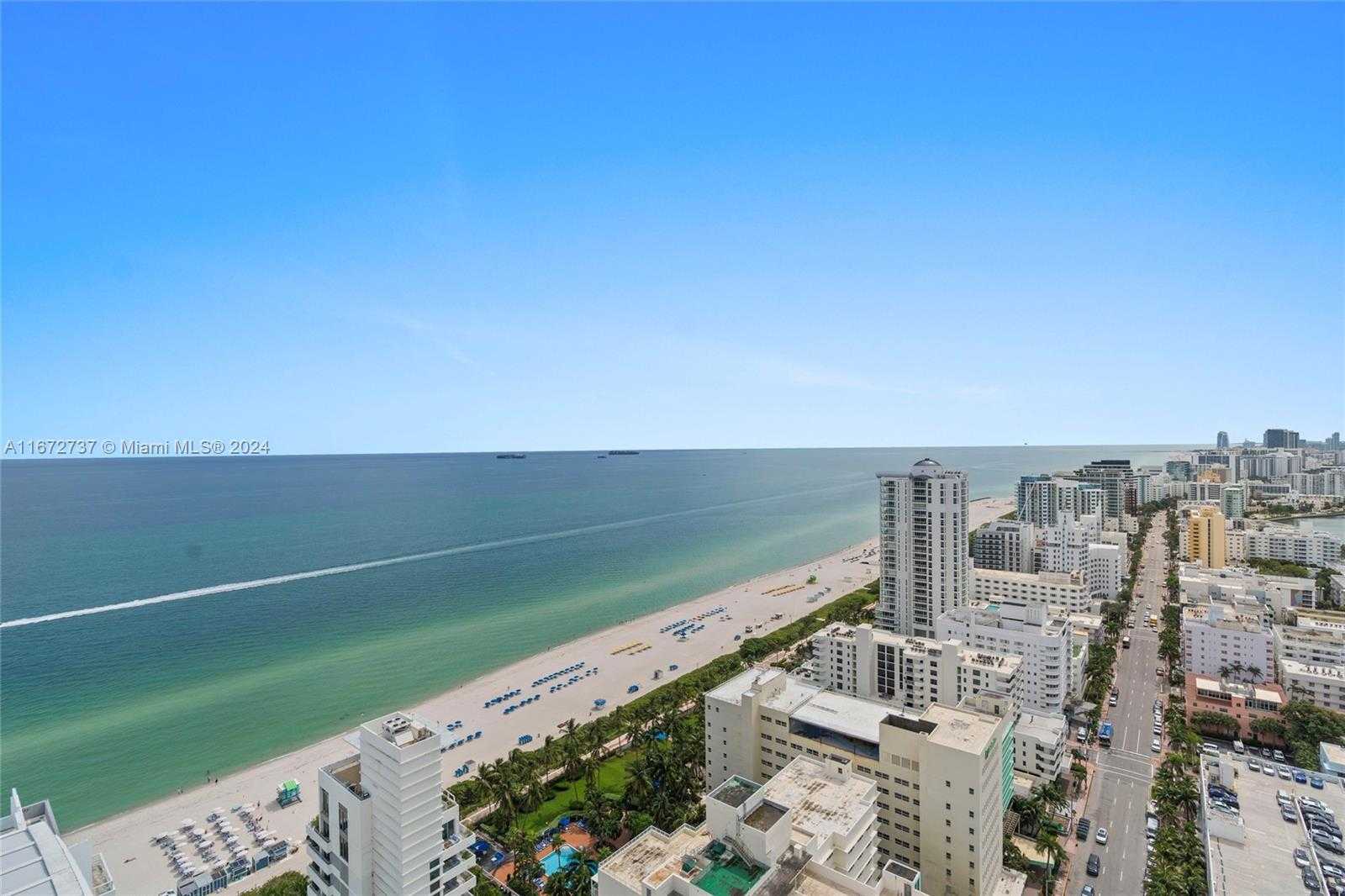 Small Image of 4401 COLLINS AVE #3202/3204, Miami Beach Number 3