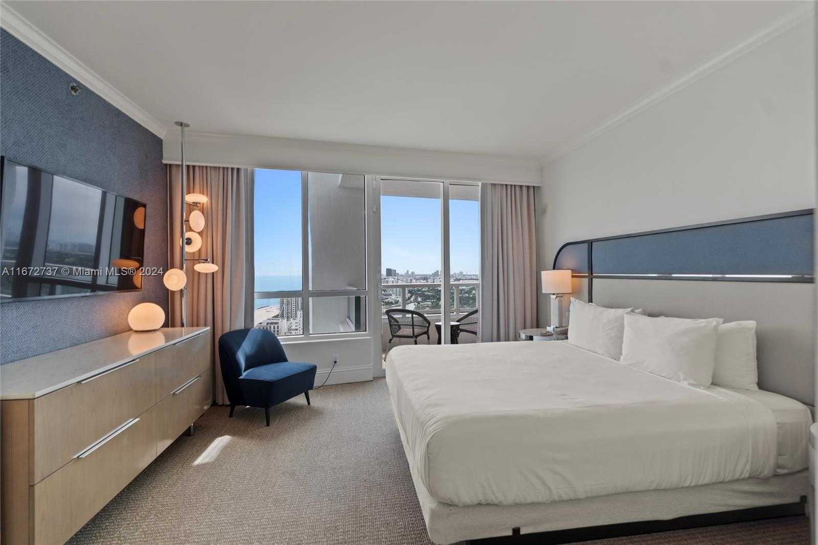 Small Image of 4401 COLLINS AVE #3202/3204, Miami Beach Number 30