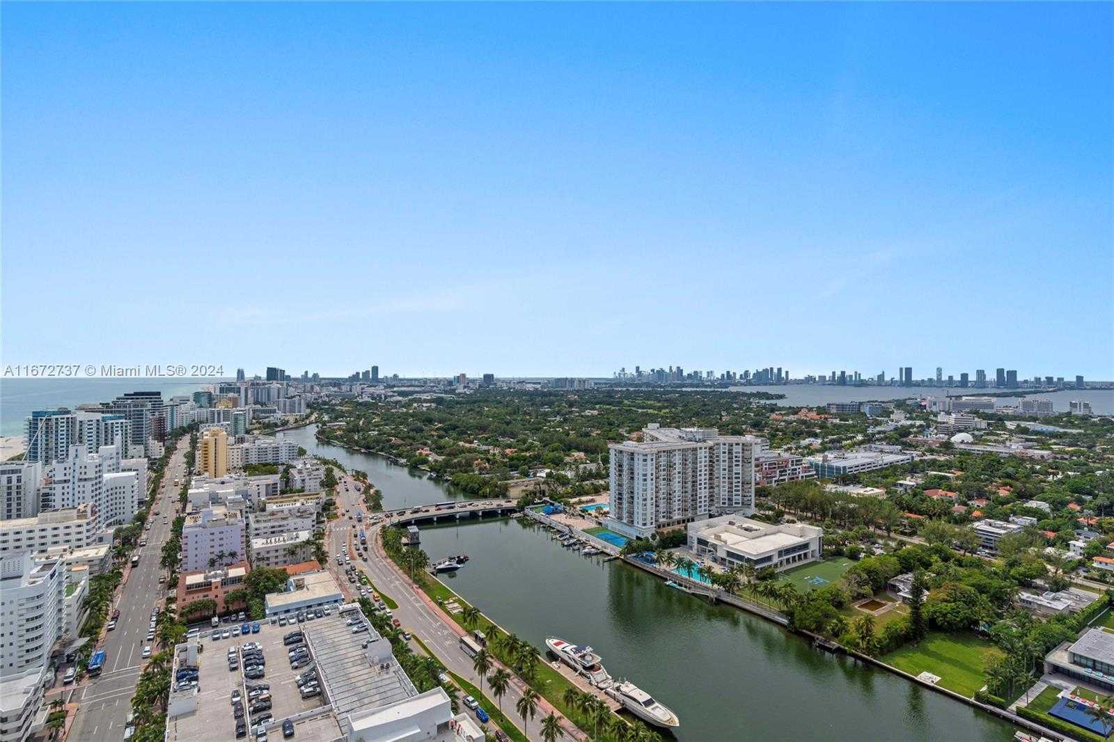 Small Image of 4401 COLLINS AVE #3202/3204, Miami Beach Number 4