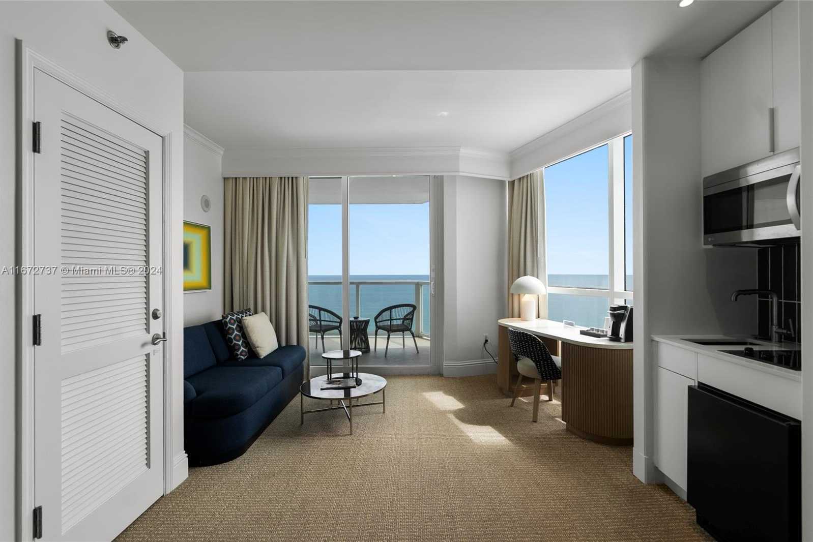 Small Image of 4401 COLLINS AVE #3202/3204, Miami Beach Number 40