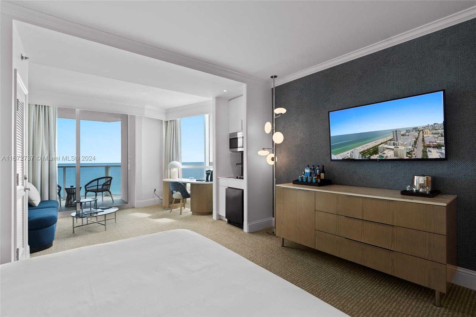 Small Image of 4401 COLLINS AVE #3202/3204, Miami Beach Number 44