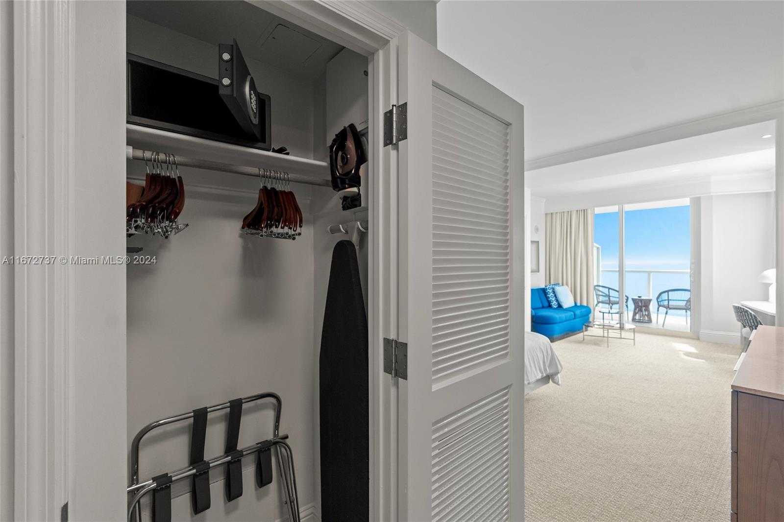 Small Image of 4401 COLLINS AVE #3202/3204, Miami Beach Number 51