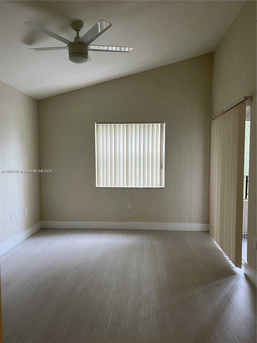 Small Image of 2811 NORTH OAKLAND FOREST DR #309, Oakland Park Number 17