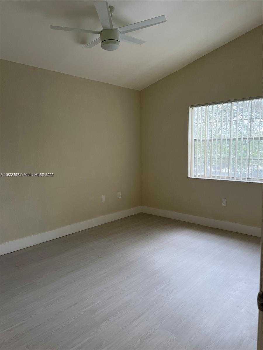 Small Image of 2811 NORTH OAKLAND FOREST DR #309, Oakland Park Number 18