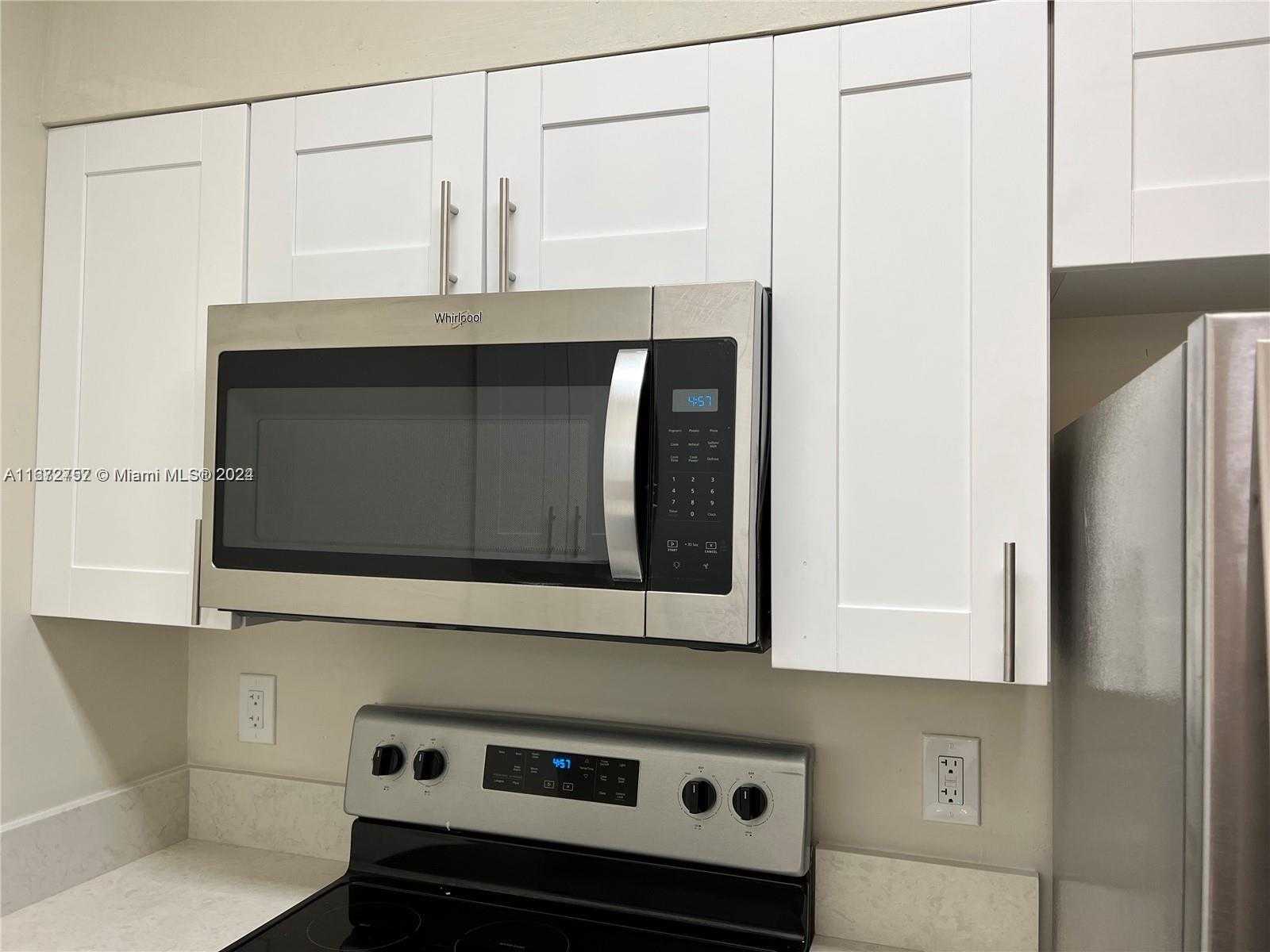 Small Image of 2811 NORTH OAKLAND FOREST DR #309, Oakland Park Number 27