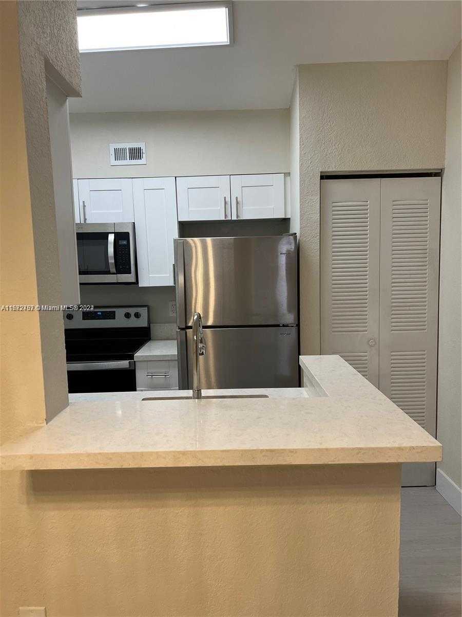 Small Image of 2811 NORTH OAKLAND FOREST DR #309, Oakland Park Number 29