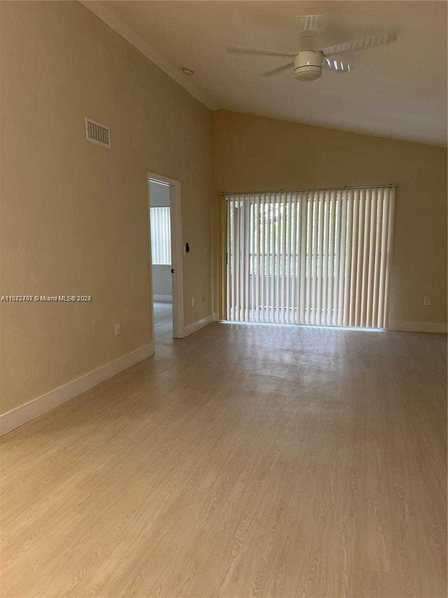 Small Image of 2811 NORTH OAKLAND FOREST DR #309, Oakland Park Number 3
