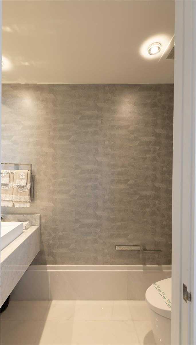Small Image of 18555 COLLINS AVE #4601, Sunny Isles Beach Number 16
