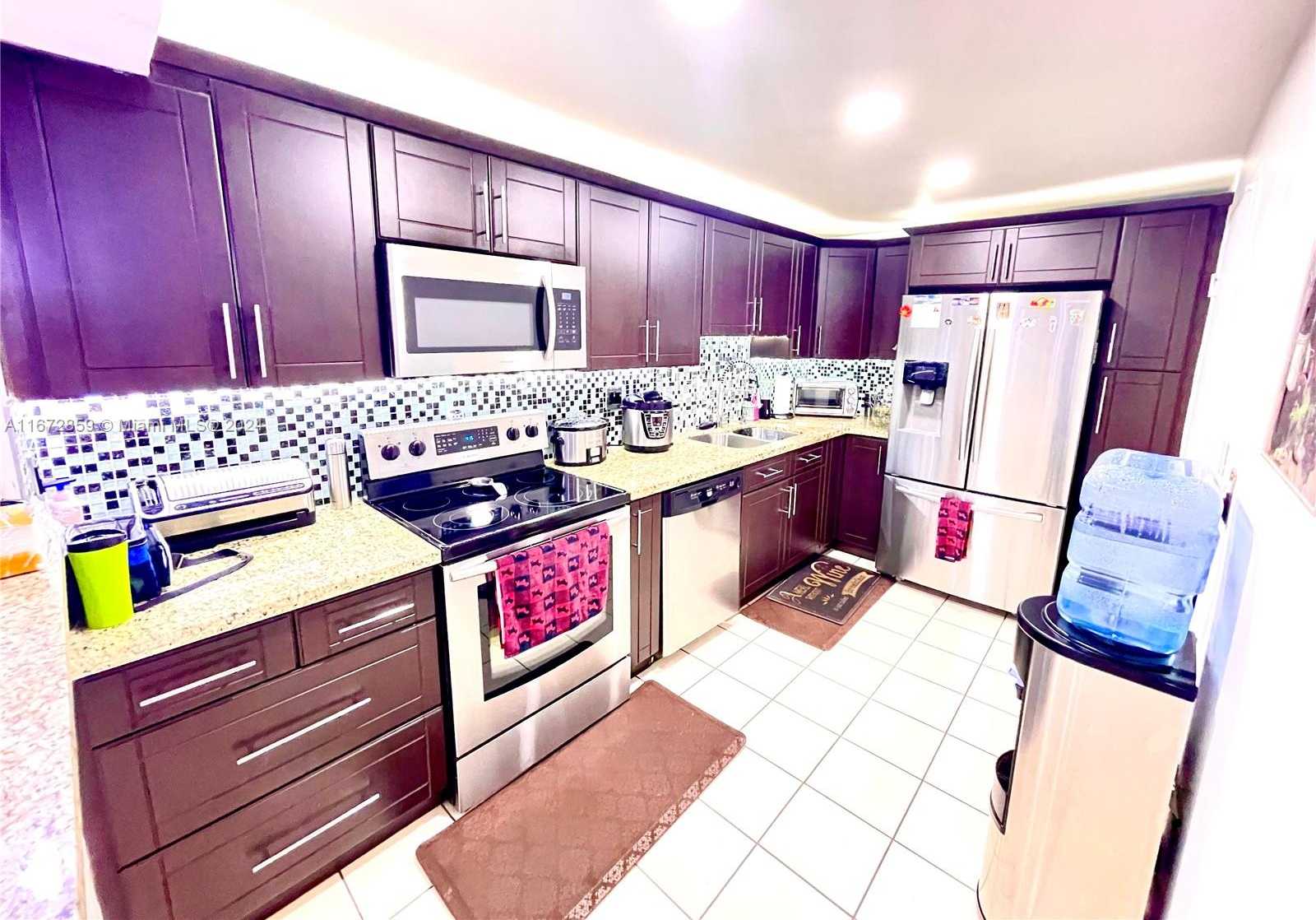 Small Image of 9403 SOUTH WEST 76TH ST #Y17, Miami Number 4