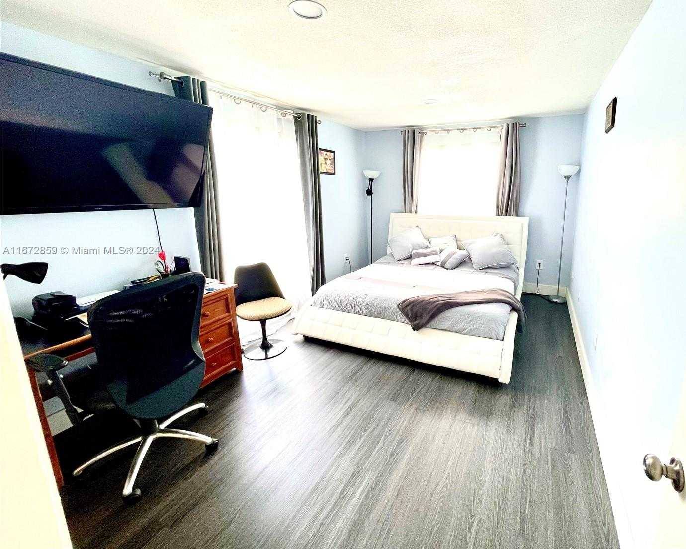 Small Image of 9403 SOUTH WEST 76TH ST #Y17, Miami Number 8