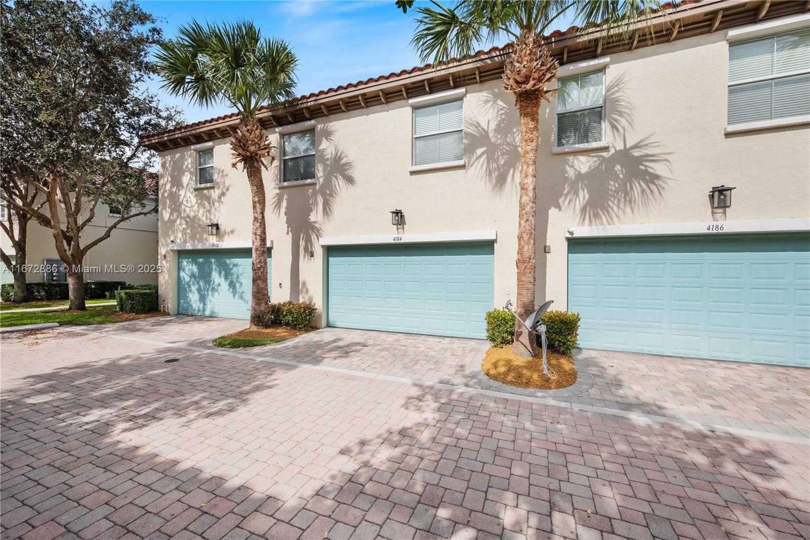 Small Image of 4184 CASCADA CIR, Cooper City Number 14