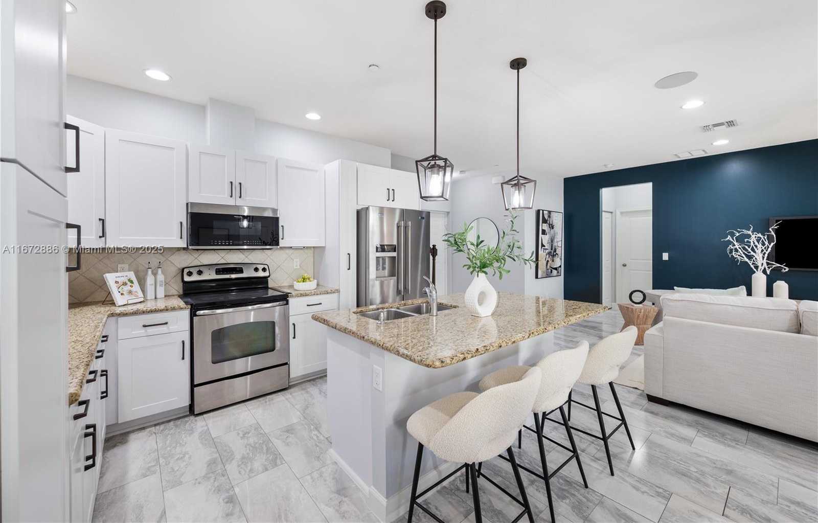 Small Image of 4184 CASCADA CIR, Cooper City Number 2