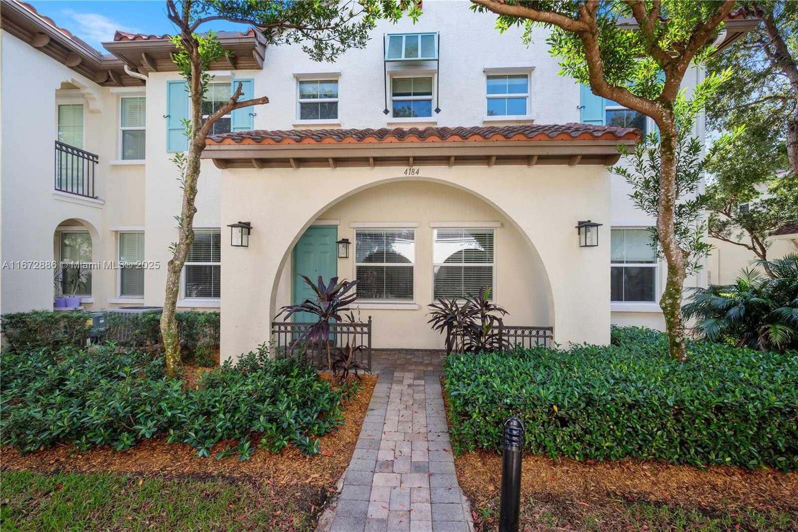 Small Image of 4184 CASCADA CIR, Cooper City Number 30