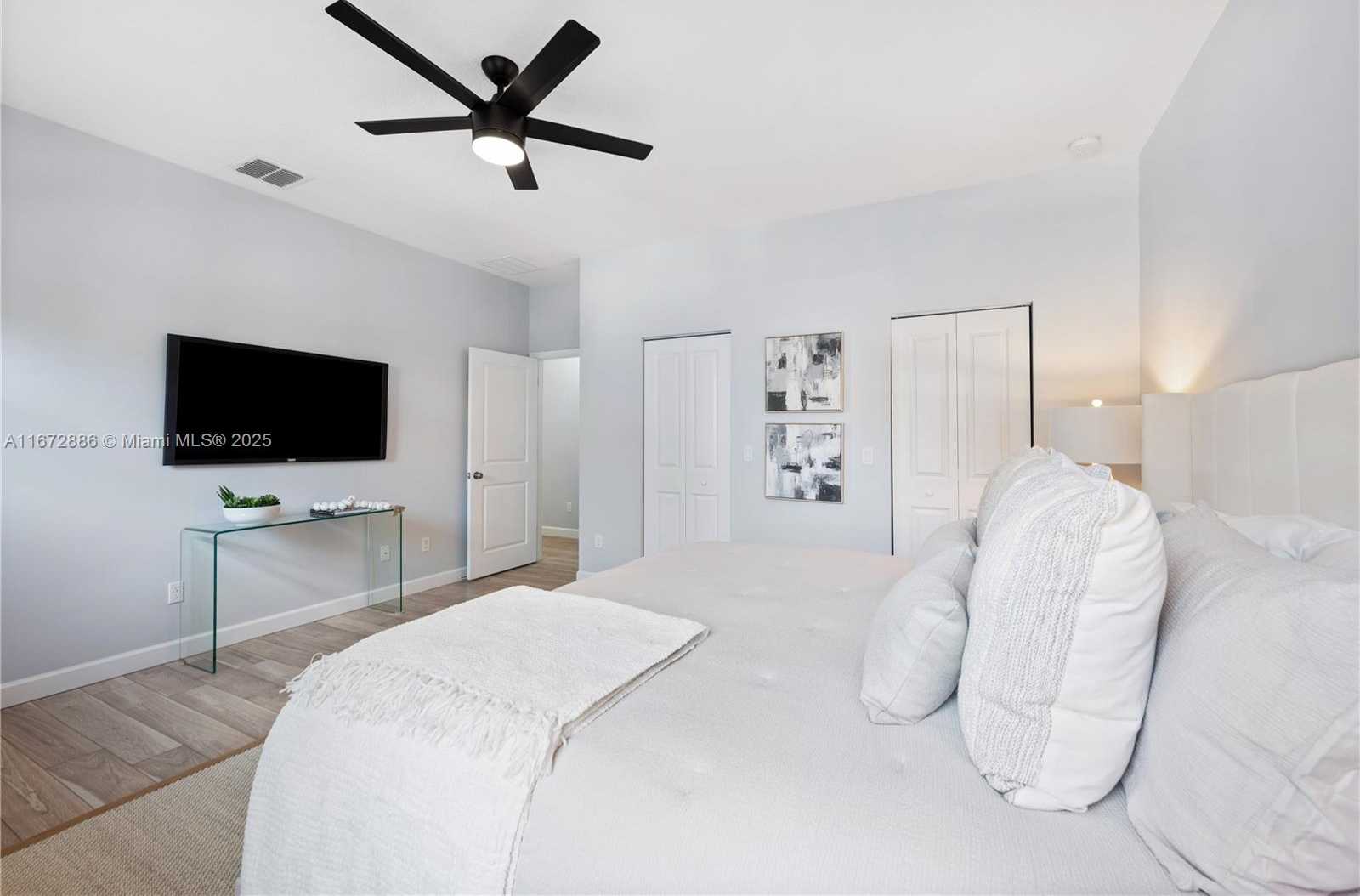 Small Image of 4184 CASCADA CIR, Cooper City Number 43
