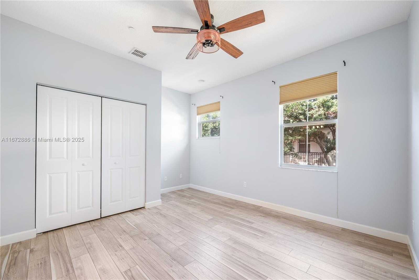 Small Image of 4184 CASCADA CIR, Cooper City Number 49