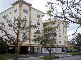 Small Image of 2008 JACKSON ST #E8, Hollywood Number 23