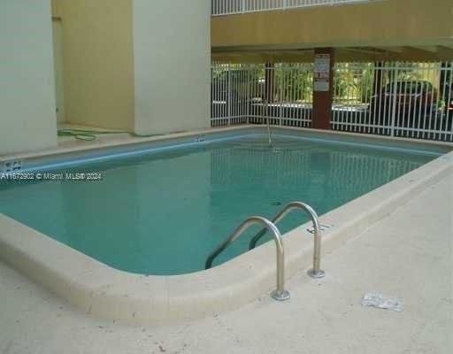 Small Image of 2008 JACKSON ST #E8, Hollywood Number 30