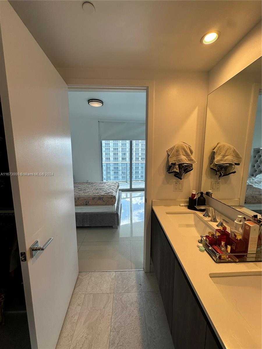 Small Image of 488 NORTH EAST 18TH ST #4902, Miami Number 10