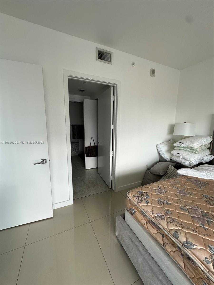 Small Image of 488 NORTH EAST 18TH ST #4902, Miami Number 17