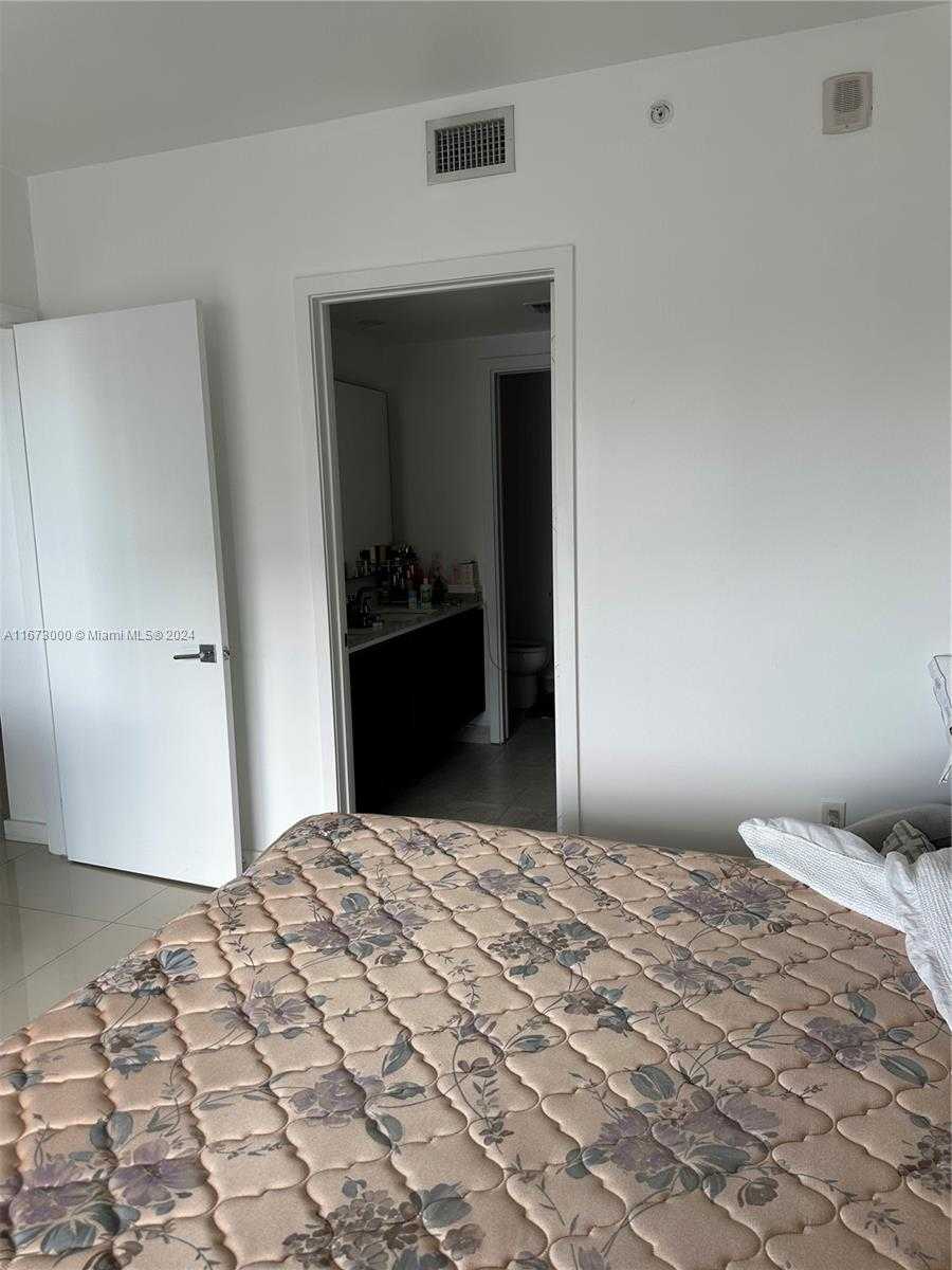 Small Image of 488 NORTH EAST 18TH ST #4902, Miami Number 19