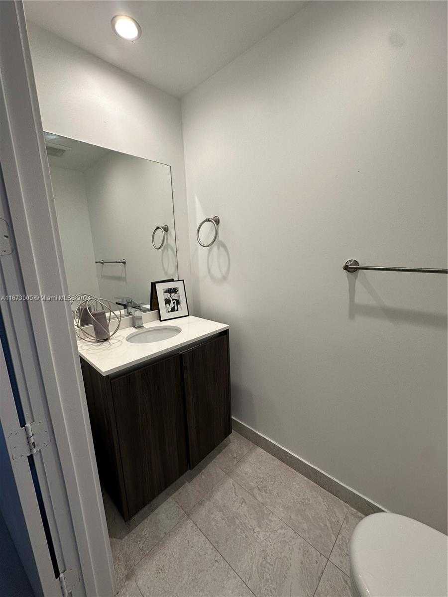 Small Image of 488 NORTH EAST 18TH ST #4902, Miami Number 35