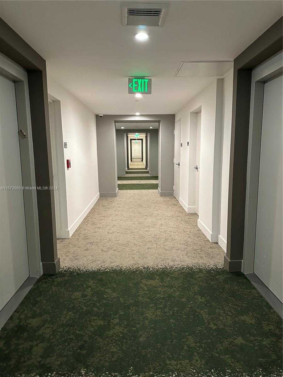 Small Image of 488 NORTH EAST 18TH ST #4902, Miami Number 7