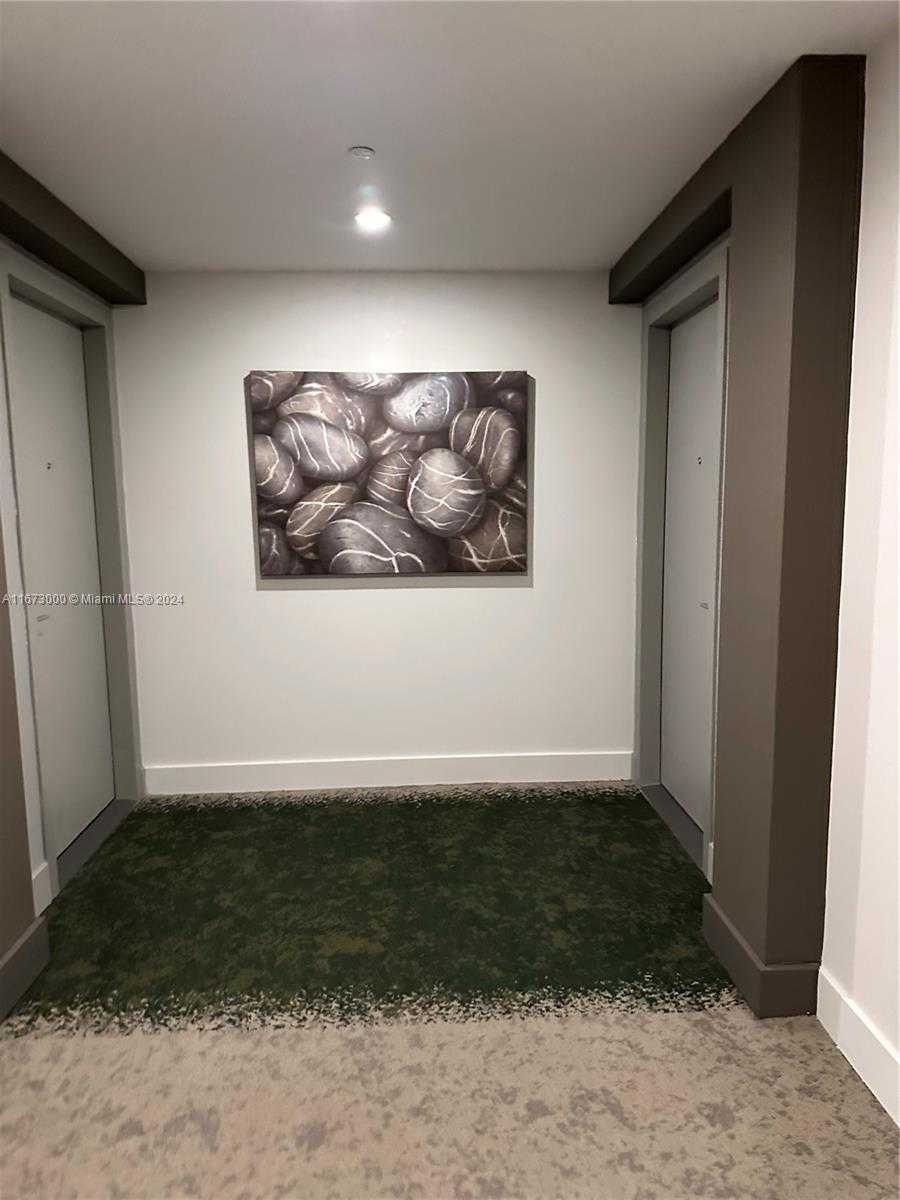 Small Image of 488 NORTH EAST 18TH ST #4902, Miami Number 8