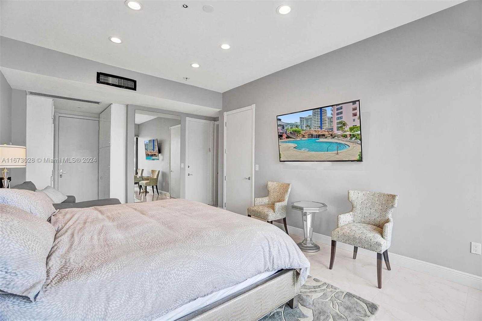 Small Image of 5225 COLLINS AVE #PH7, Miami Beach Number 17