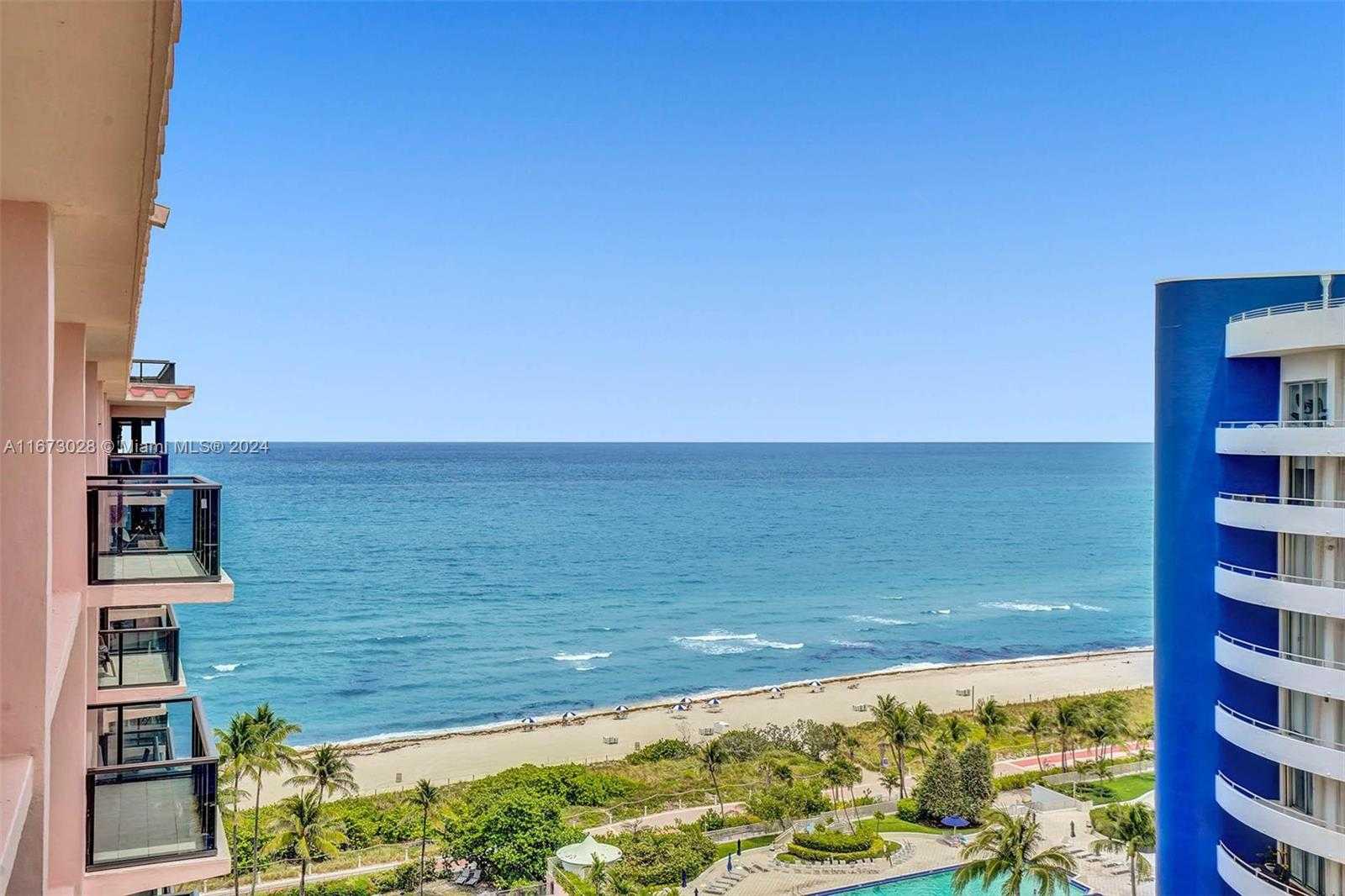 Small Image of 5225 COLLINS AVE #PH7, Miami Beach Number 3