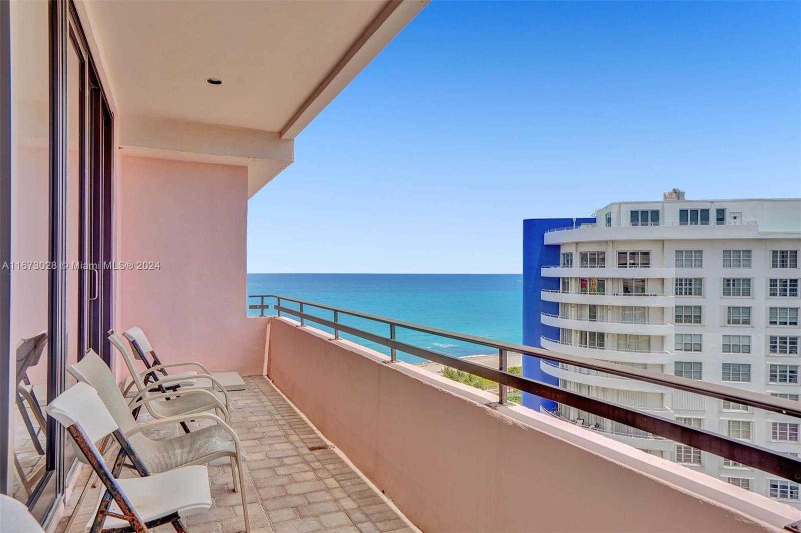Small Image of 5225 COLLINS AVE #PH7, Miami Beach Number 31