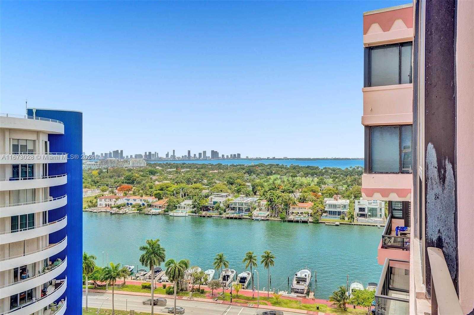 Small Image of 5225 COLLINS AVE #PH7, Miami Beach Number 4
