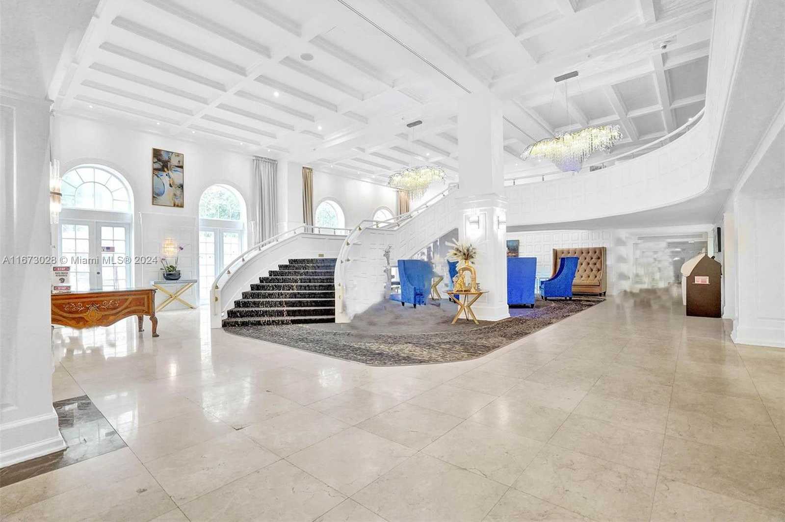 Small Image of 5225 COLLINS AVE #PH7, Miami Beach Number 45