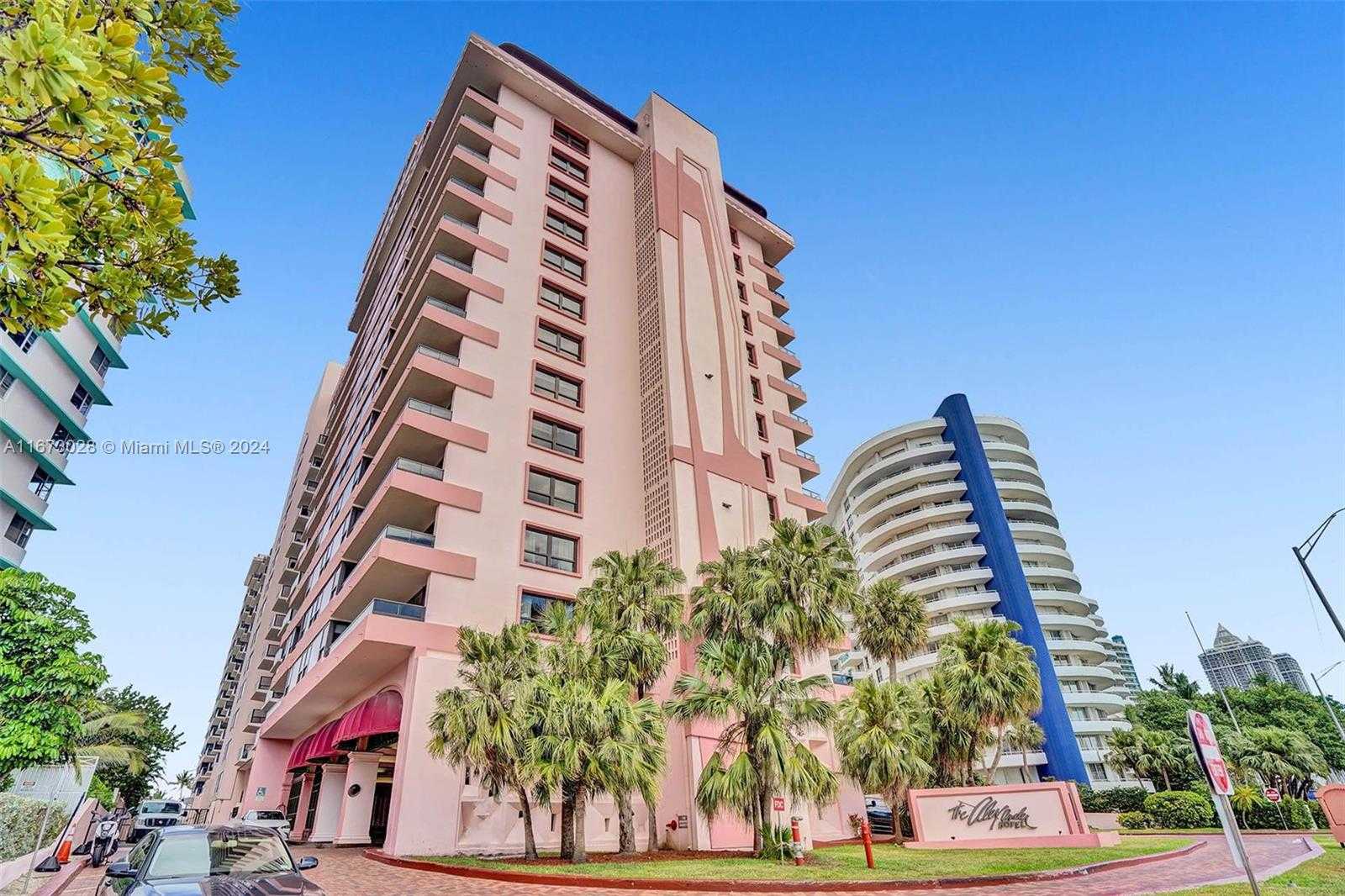 Small Image of 5225 COLLINS AVE #PH7, Miami Beach Number 50