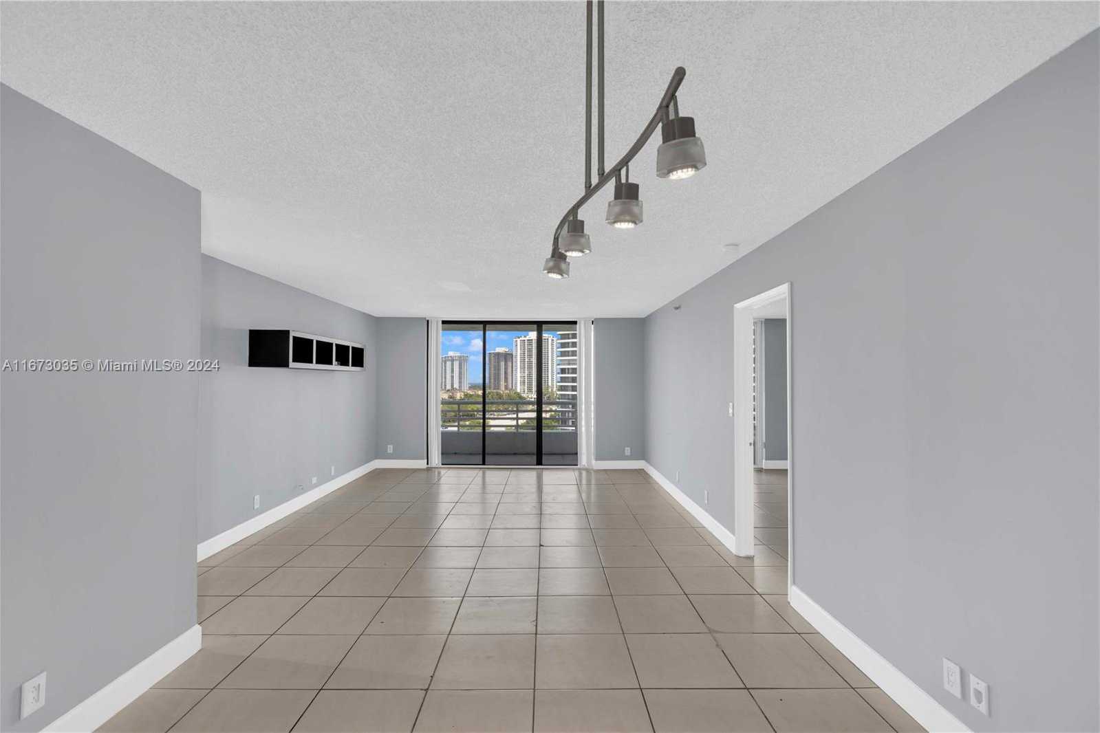 Small Image of 3300 NORTH EAST 192ND ST #1108, Aventura Number 4
