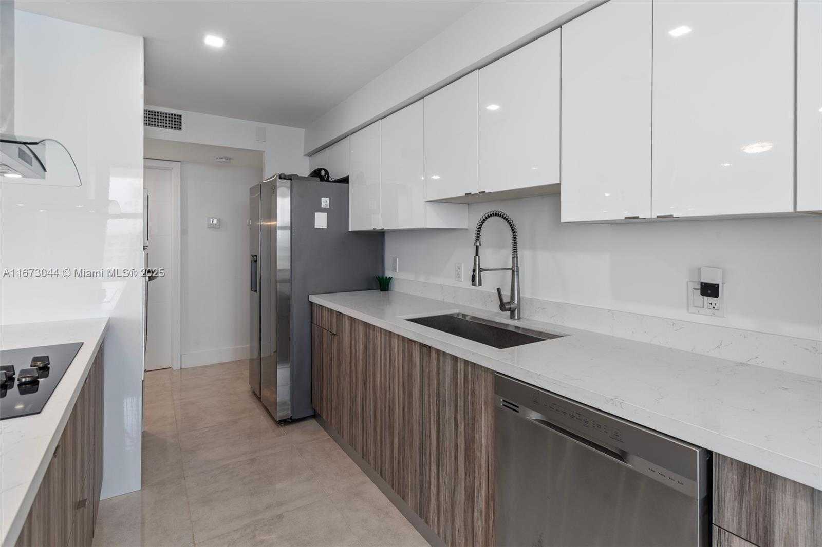 Small Image of 2751 SOUTH OCEAN DR #1802S, Hollywood Number 11