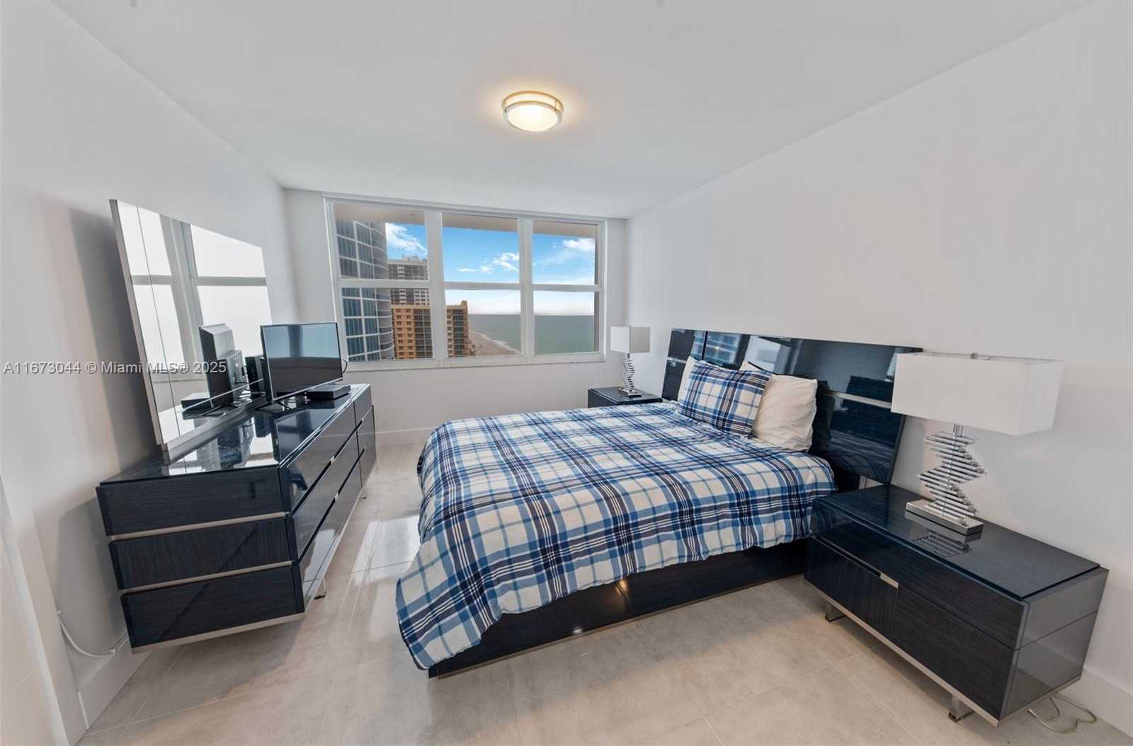 Small Image of 2751 SOUTH OCEAN DR #1802S, Hollywood Number 22