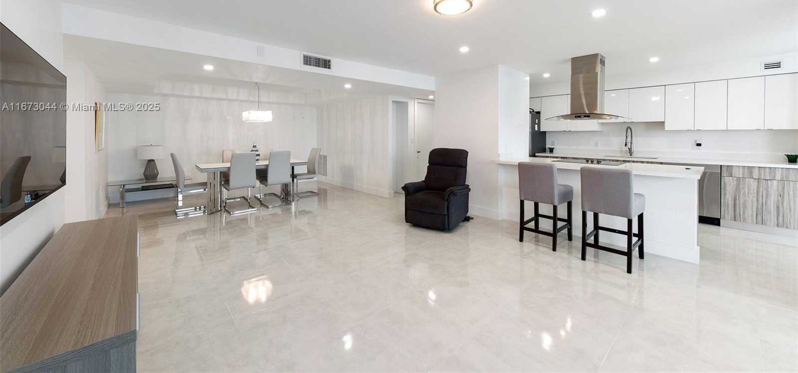 Small Image of 2751 SOUTH OCEAN DR #1802S, Hollywood Number 6