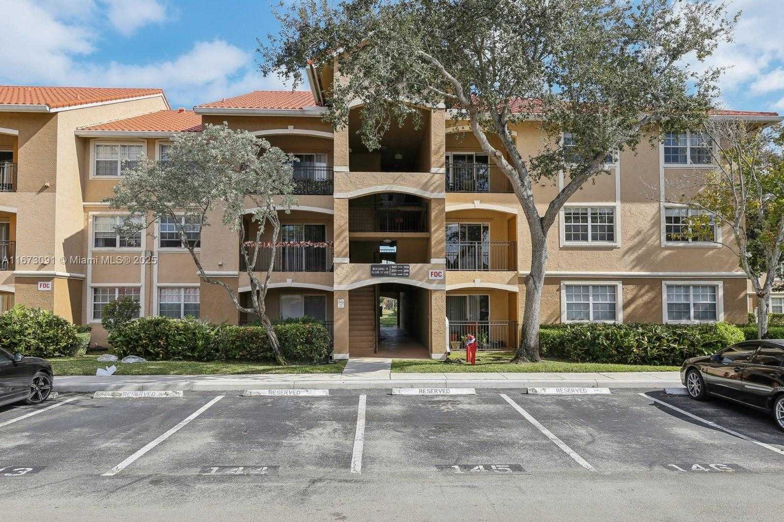 Small Image of 151 SOUTH WEST 117TH AVE #9106, Pembroke Pines Number 28