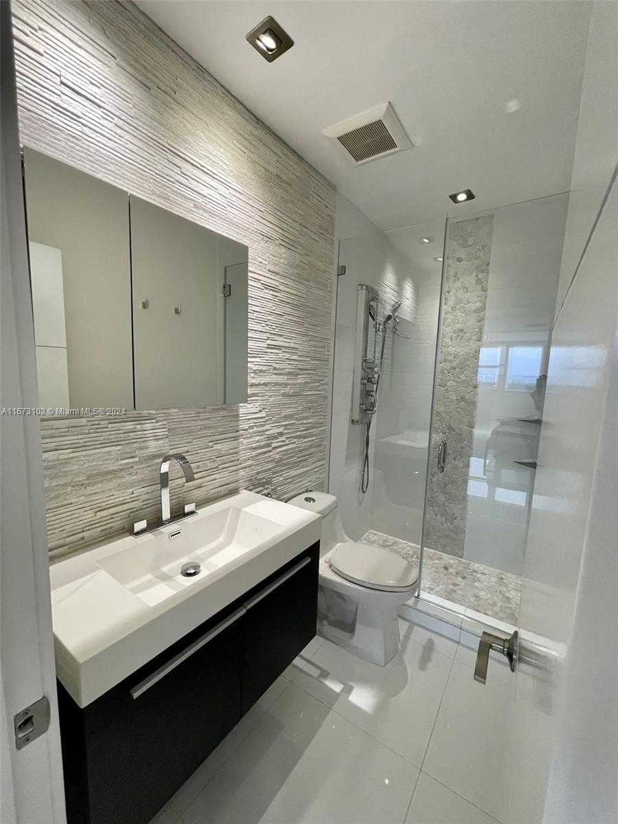 Small Image of 10275 COLLINS AVE #1523, Bal Harbour Number 19