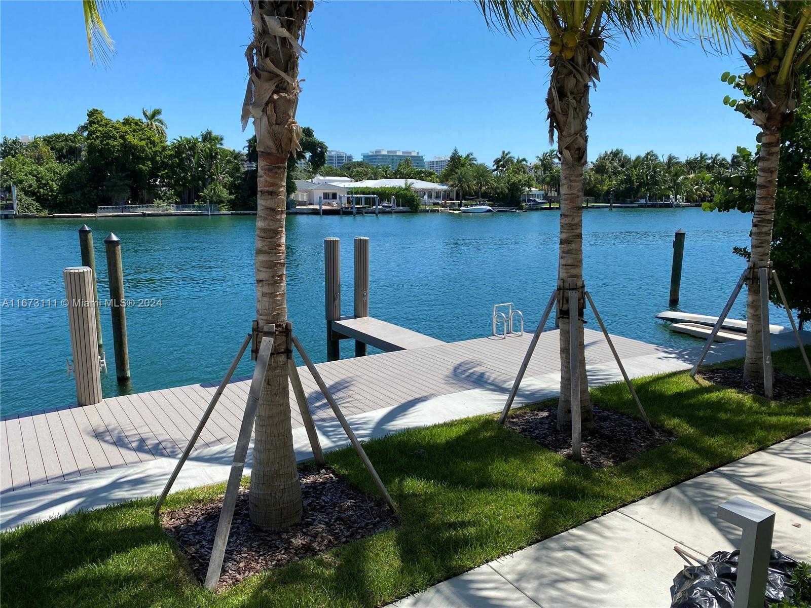Small Image of 9521 EAST BAY HARBOR DR #605, Bay Harbor Islands Number 10