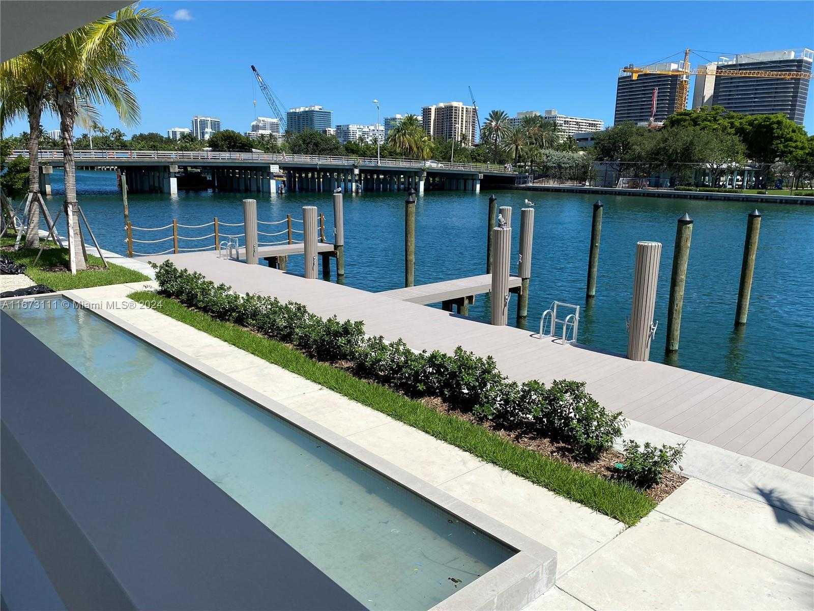 Small Image of 9521 EAST BAY HARBOR DR #605, Bay Harbor Islands Number 11
